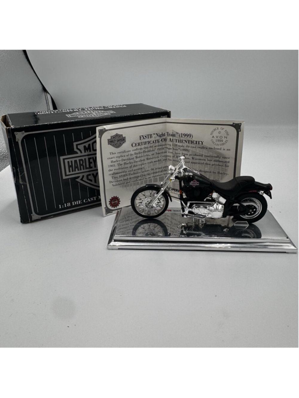 Harley-Davidson 1999 FXSTB Night Train 1:18 Avon Die Cast Metal Collectible
